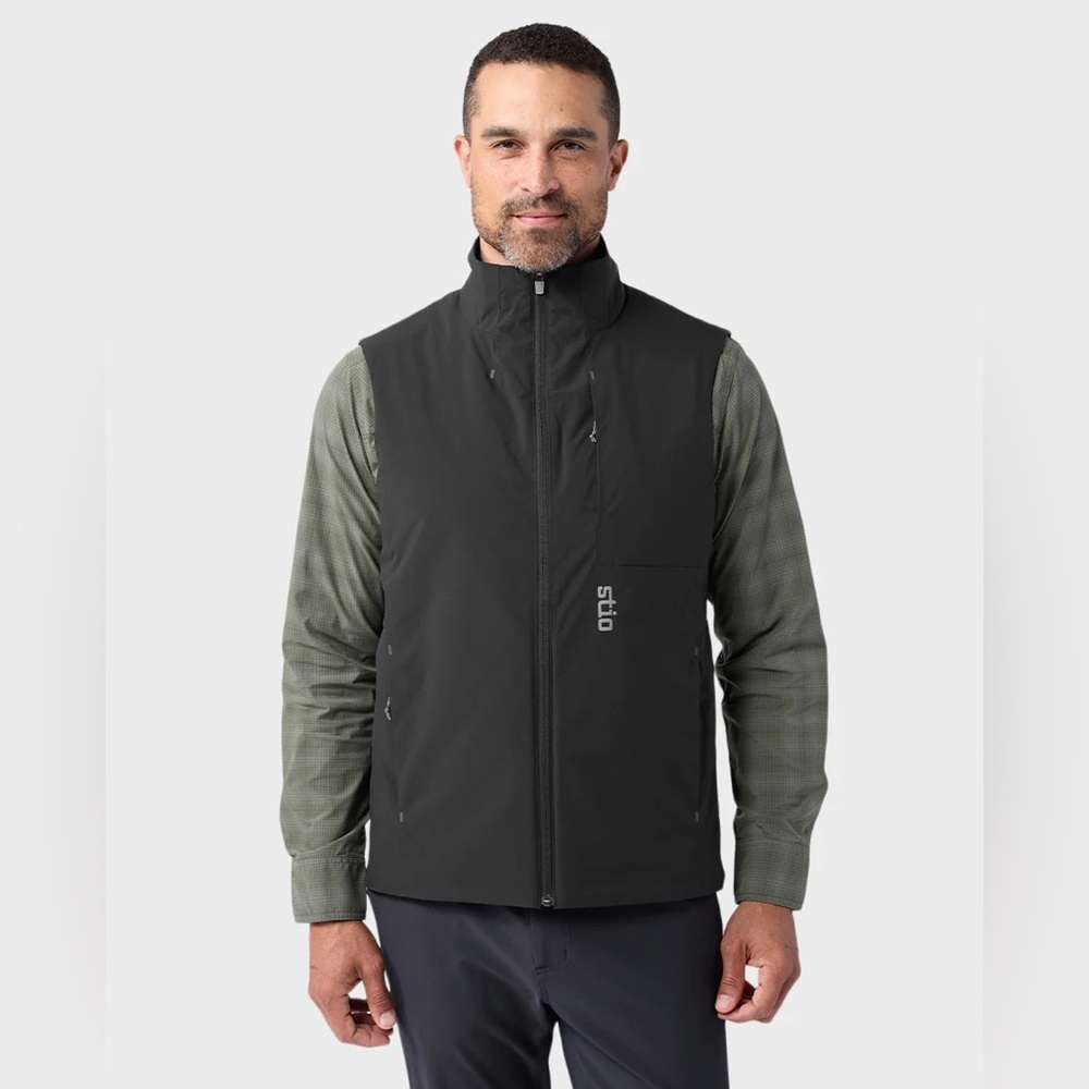 STIO ferno Men's Black Vest